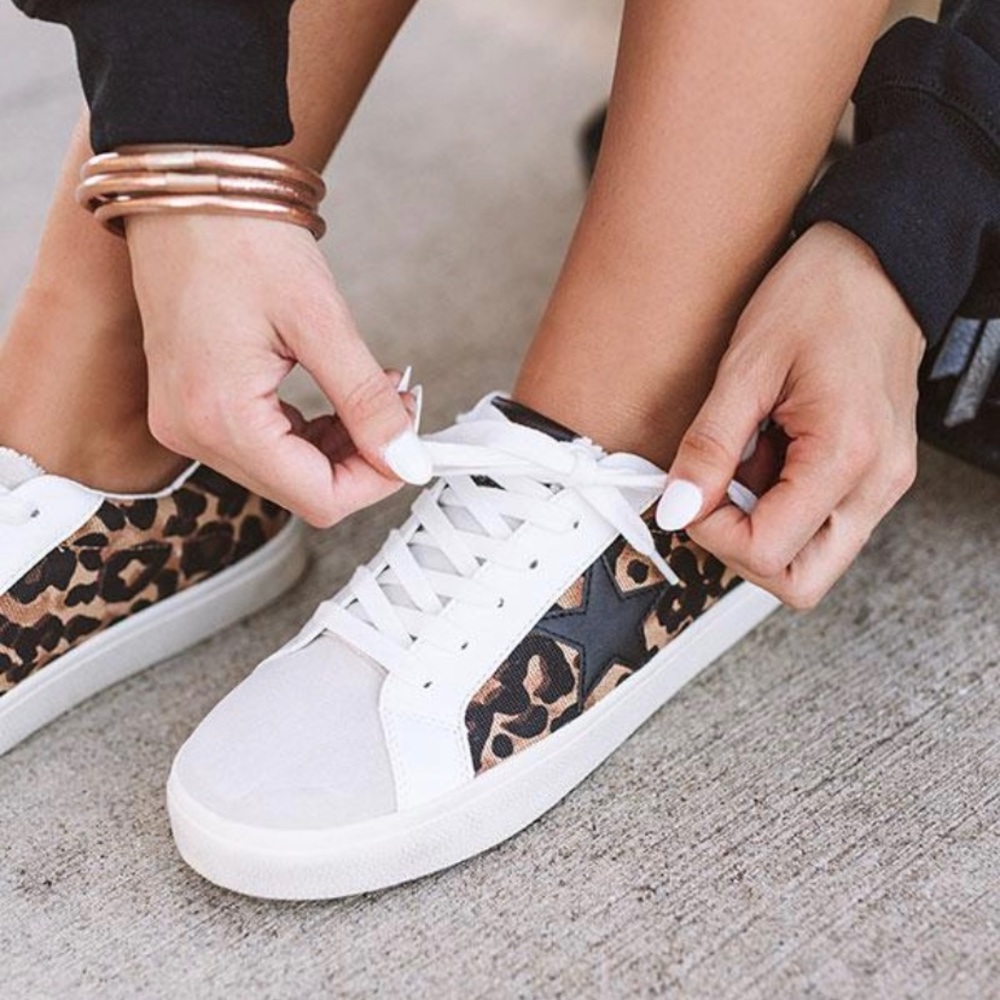 Steve Madden Sneakers
